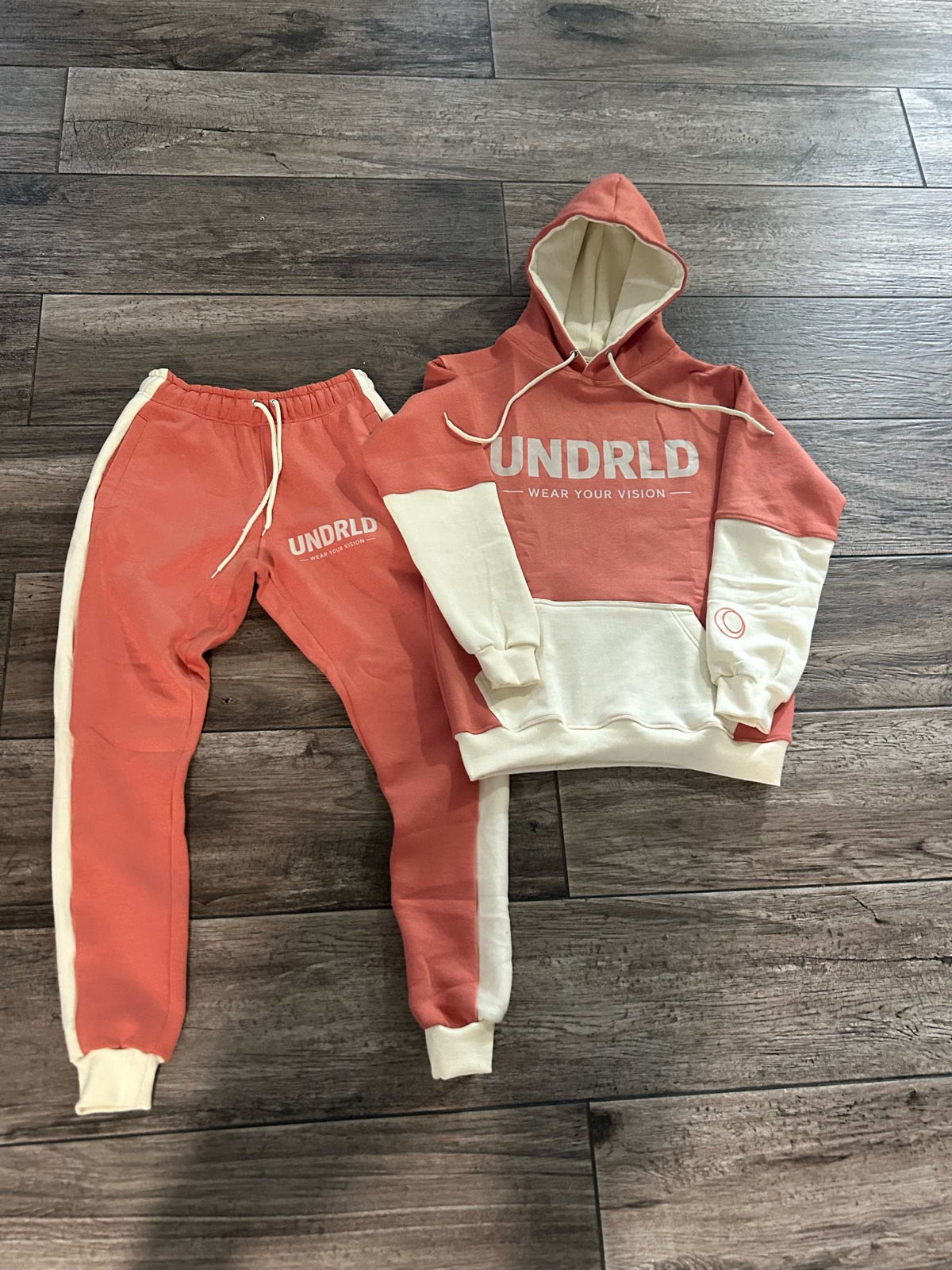 
								UNDRLD Vision Set matching hoodie and joggers in premium cotton blend for streetwear style
							